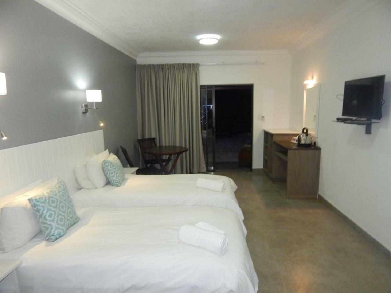 Hippo Lodge Apartments St Lucia Exterior photo